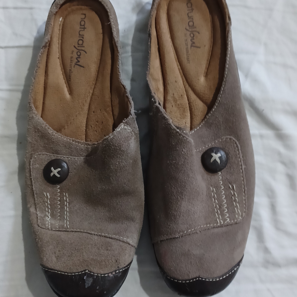 SOUL Naturalizer Brown and Black Suede Mules